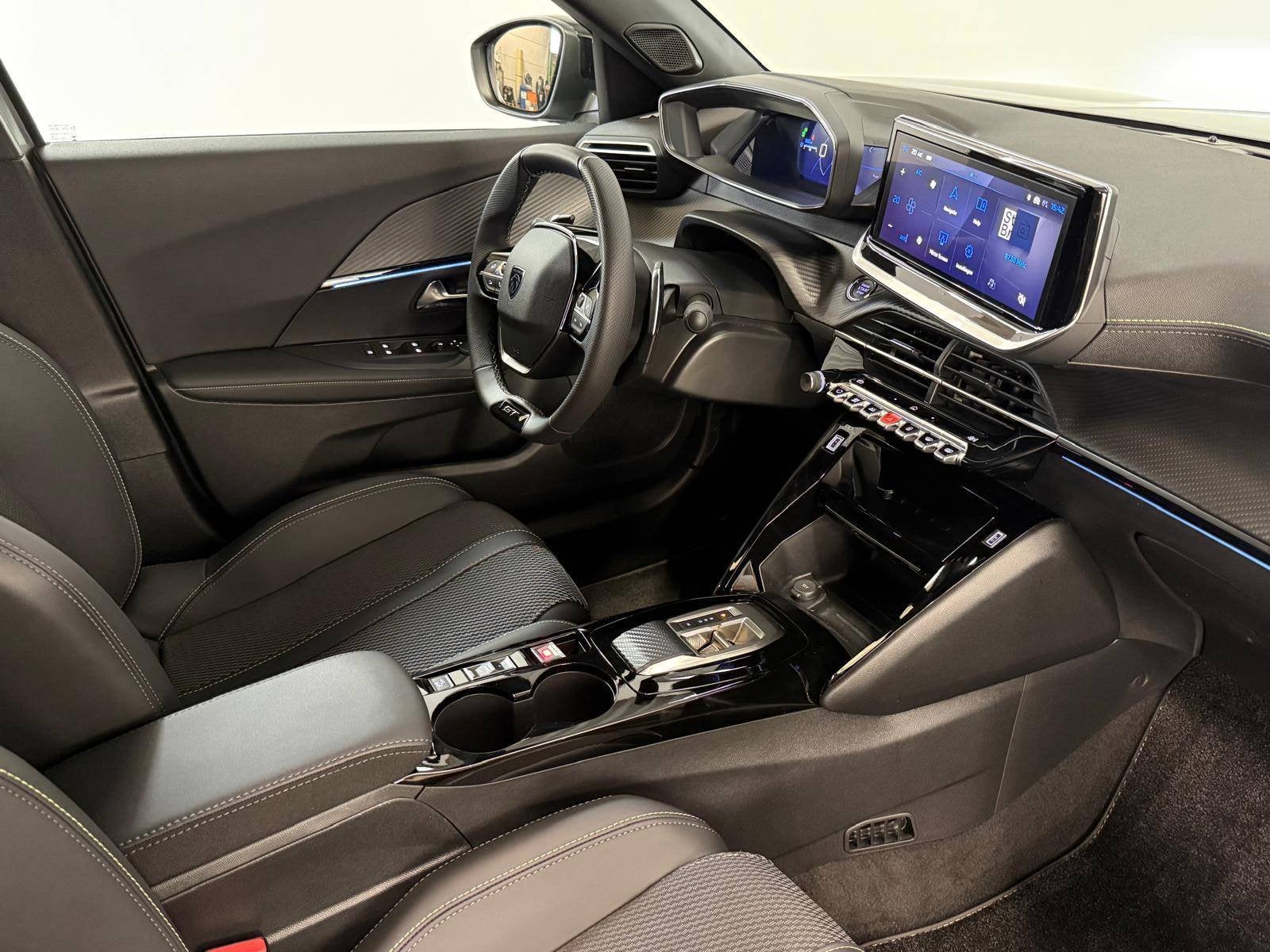 Peugeot 2008 Hybrid GT e-DSC6 (bj 2025, automaat), Auto's, Stof, Gebruikt, Bedrijf, 5 zetels
