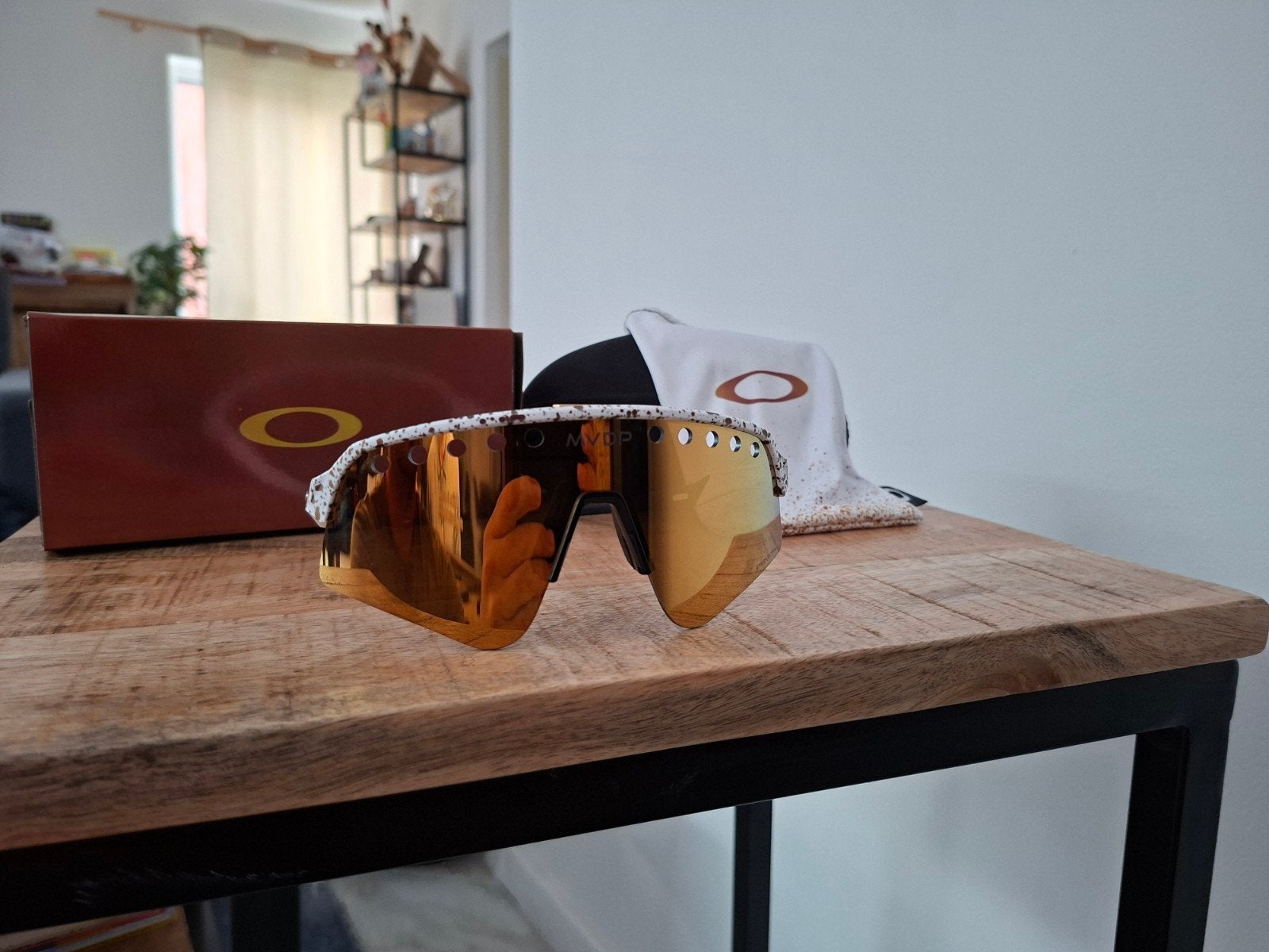 Oakley sutro lite sweep MVDP editie, Enlèvement ou Envoi, Comme neuf, Vêtements d'extérieur, Oakley