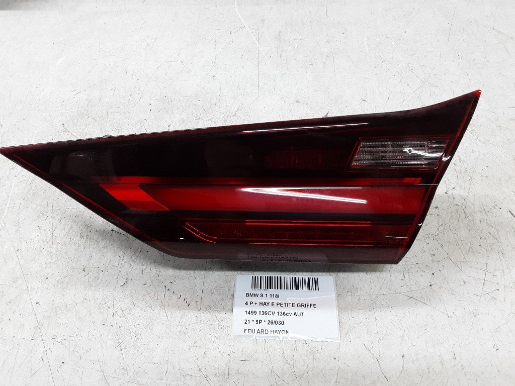PANNEAU ARRIÈRE DROIT AVEC LAMPE 1 serie (F40) (745065215), Utilisé, BMW, Petuelring 130
80809  München, DE, Bayerische Motoren Werke AG