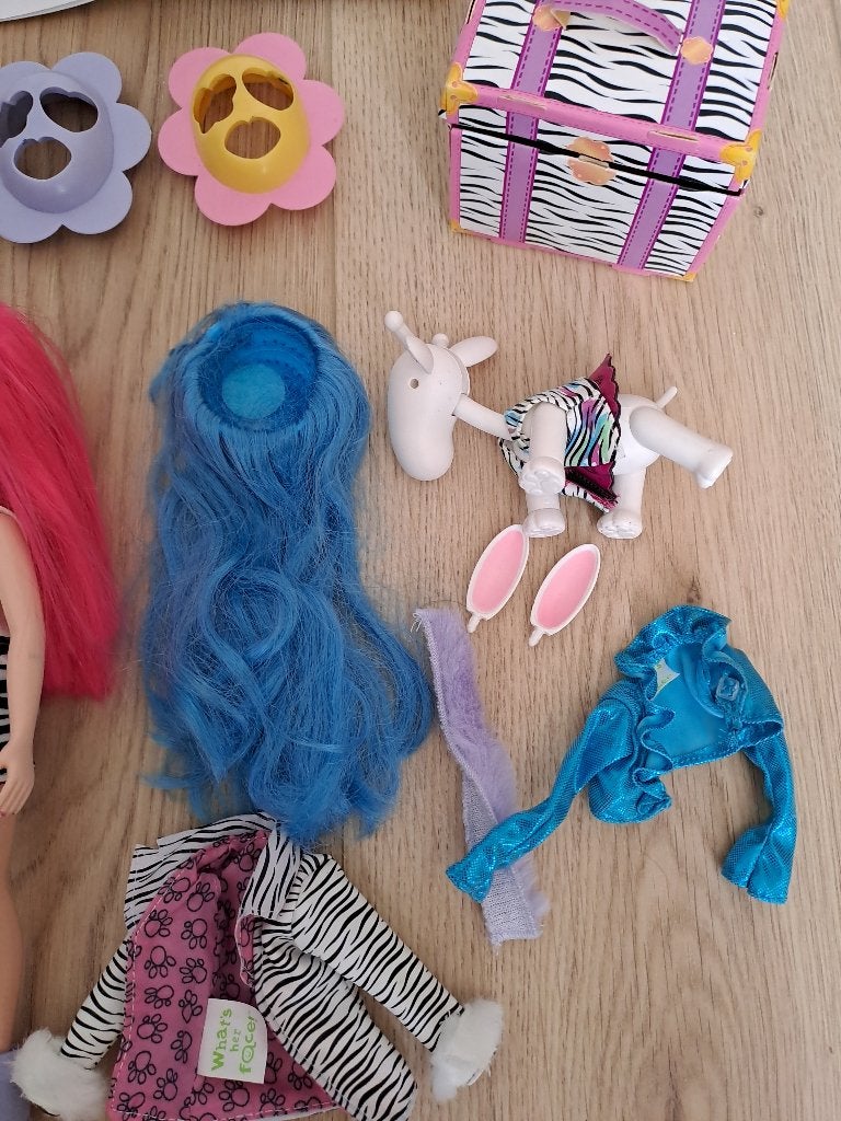Jouet "What's her face doll" de Mattel, Enlèvement, Utilisé