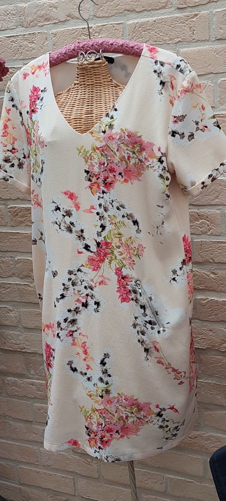 kleedje maat 38 b´young, Vêtements | Femmes, Robes, Taille 38/40 (M), Enlèvement ou Envoi, Autres couleurs, B´young