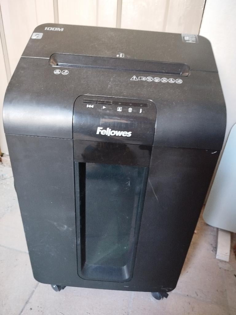 shredder Fellowes, Ophalen, Gebruikt