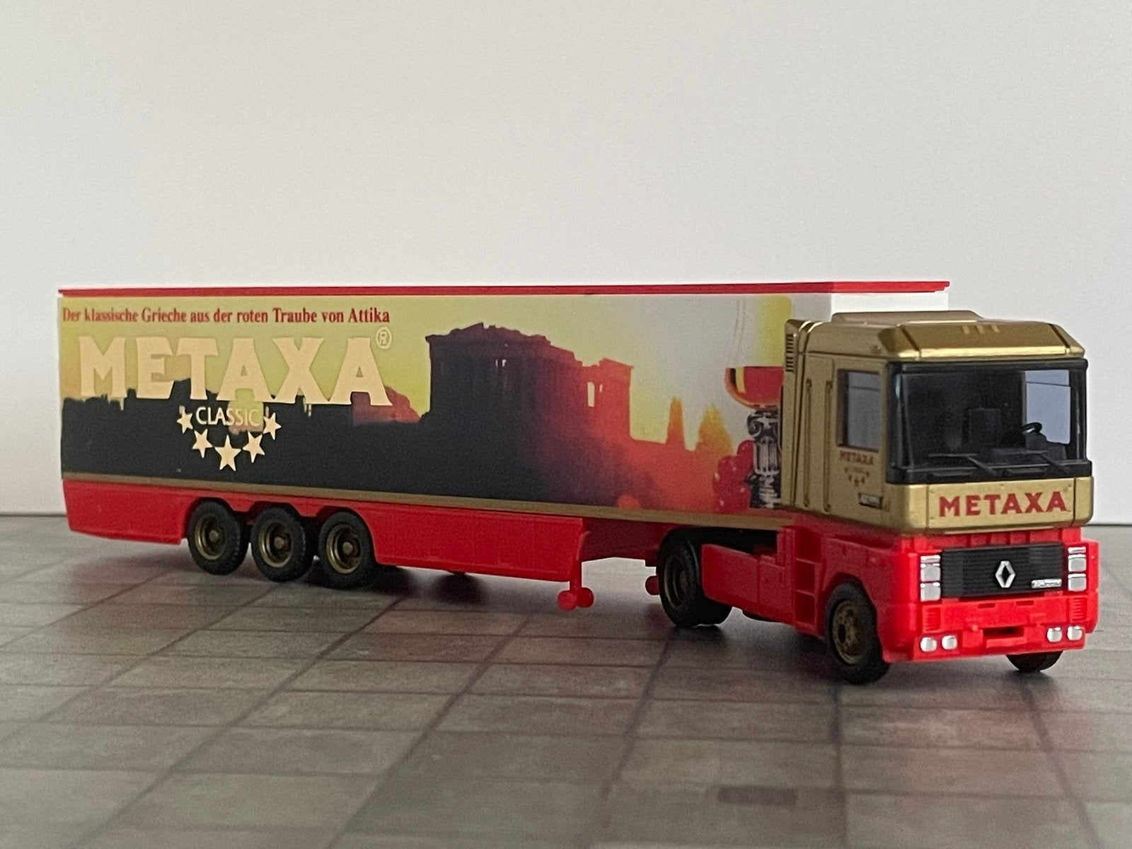 Albedo Herpa RENAULT Magnum METAXA 1:87, Hobby & Loisirs créatifs, Voitures miniatures | 1:87, Enlèvement ou Envoi, Comme neuf