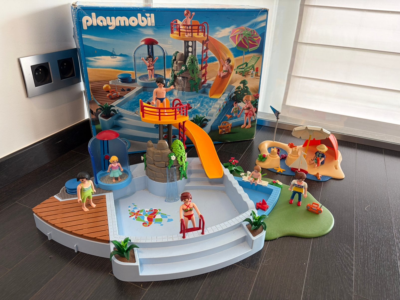 Piscine Playmobil avec eau 4858 et plage, Enfants & Bébés, Enlèvement ou Envoi, Comme neuf