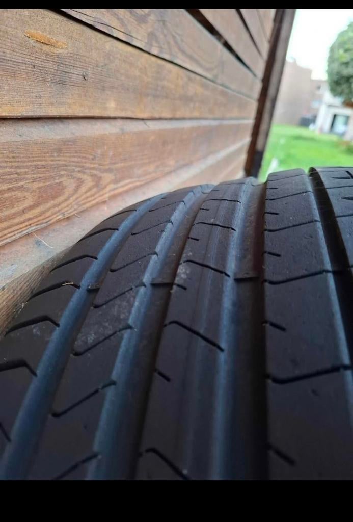 Pneu Pirelli P Zero 235/35R20 . 1 SEUL PNEU, Enlèvement