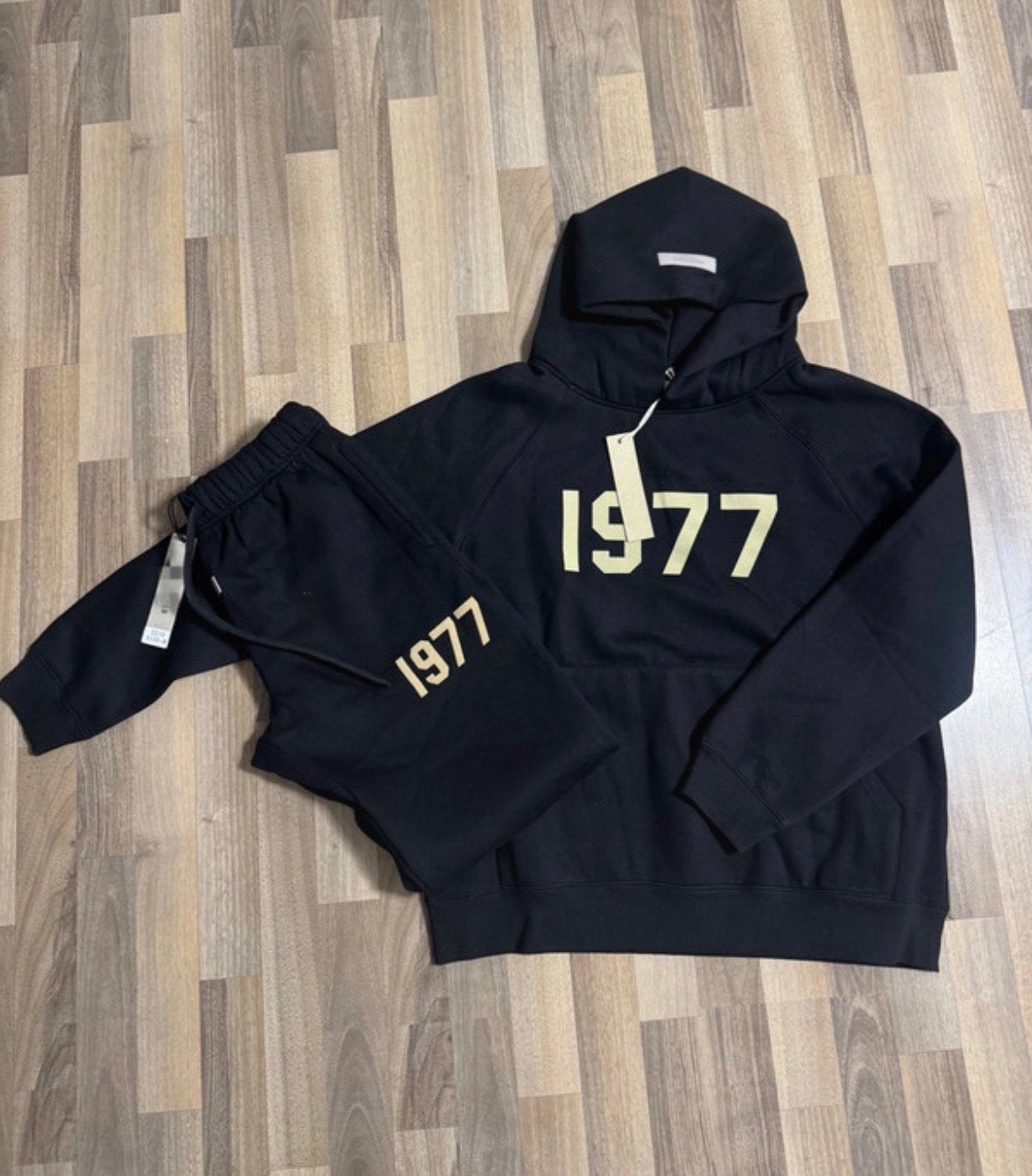 Essentials 1977, Kleding | Heren, Truien en Vesten, Verzenden, Nieuw, Maat 48/50 (M)