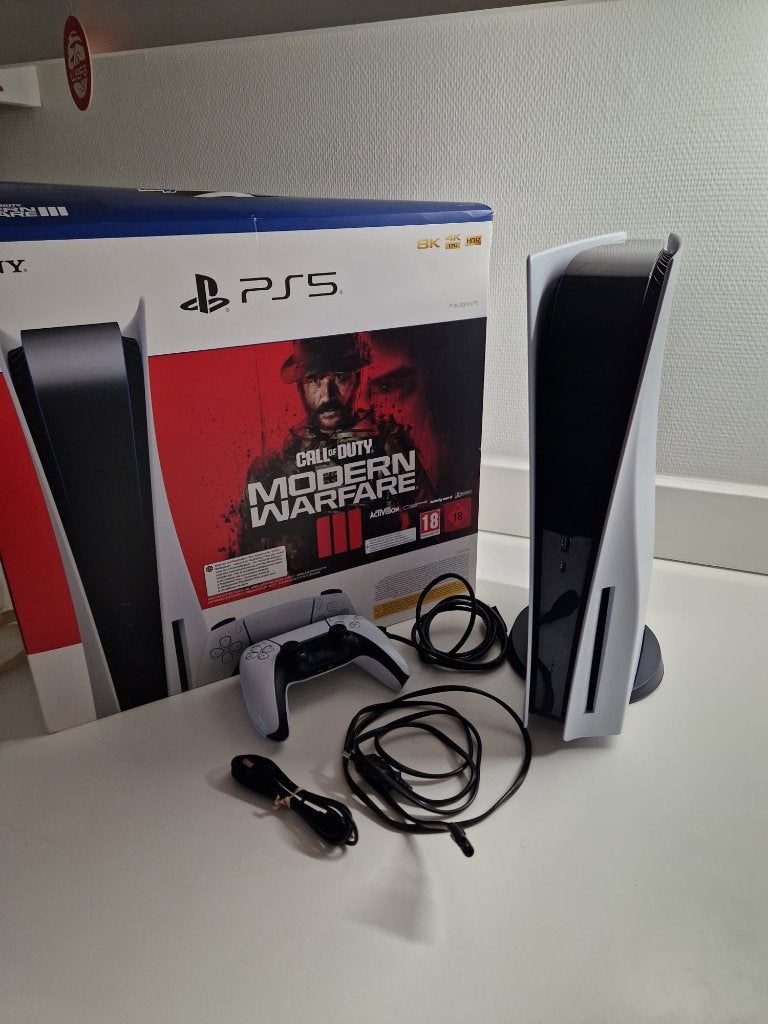 PlayStation 5 Disc Edition + Controller + Originele Doos, Games en Spelcomputers, Spelcomputers | Sony PlayStation 5, Zo goed als nieuw