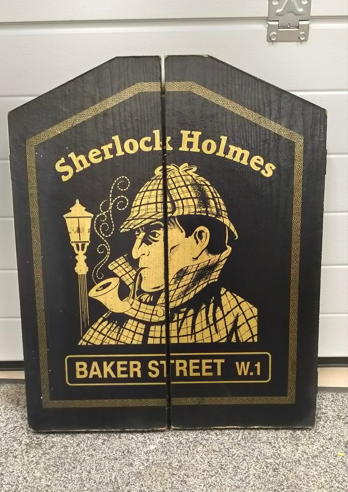 belle grotte pour hommes à fléchettes, Enlèvement