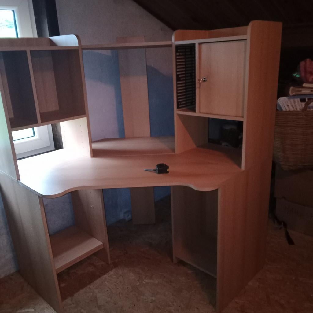 Bureau d'angle droit, Enlèvement, Bureau d'angle