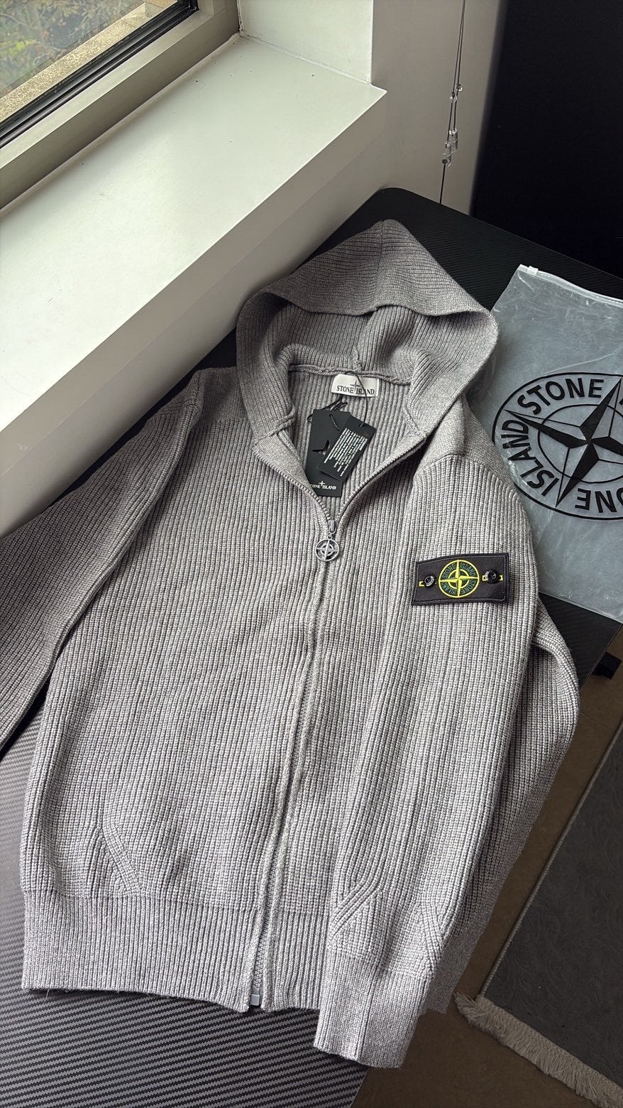 Stone Island - Monclear - Nike and more Anvers, Enlèvement ou Envoi, Neuf