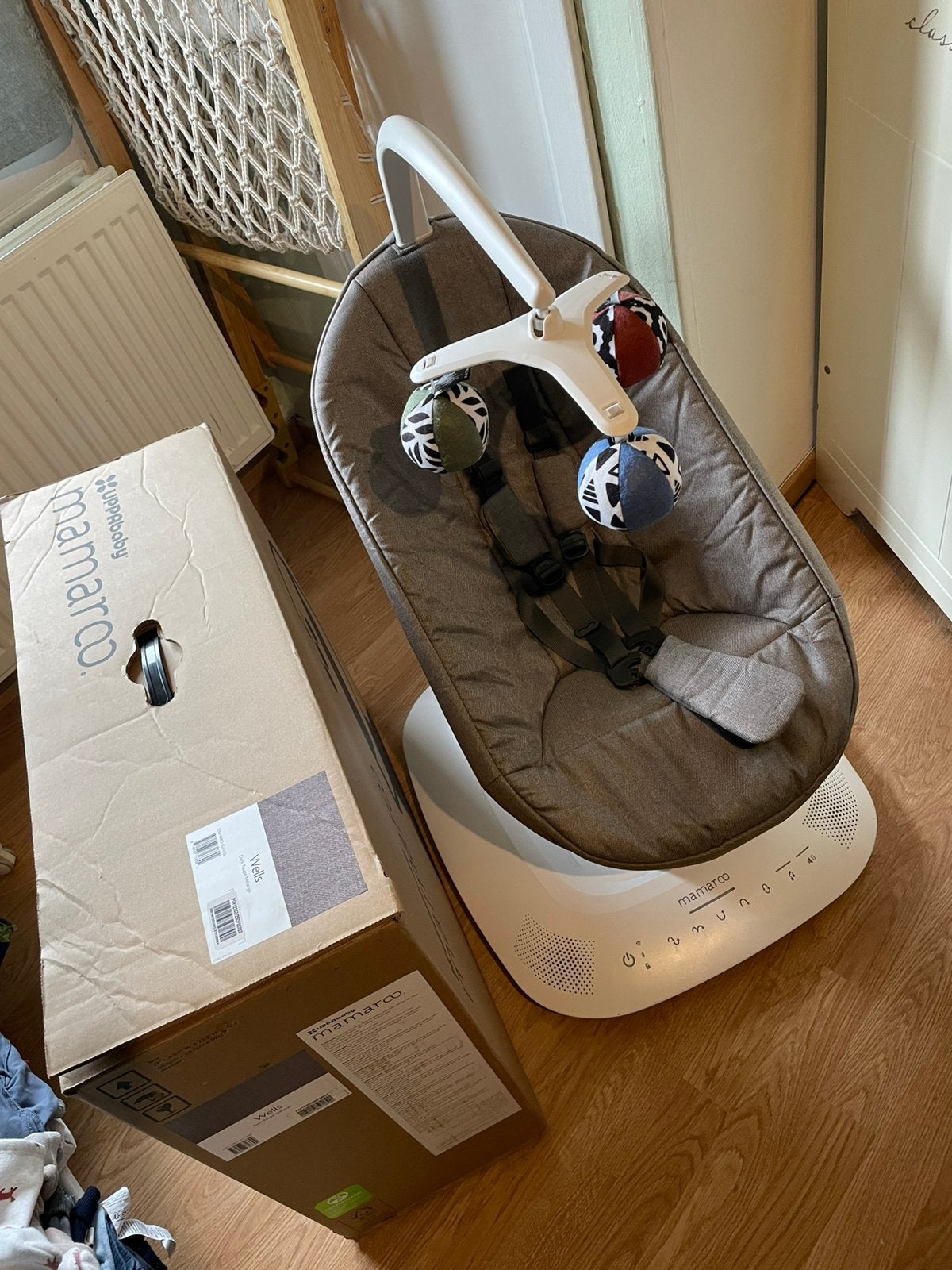 Balancelle « mamaroo », Enfants & Bébés, Enlèvement, Comme neuf