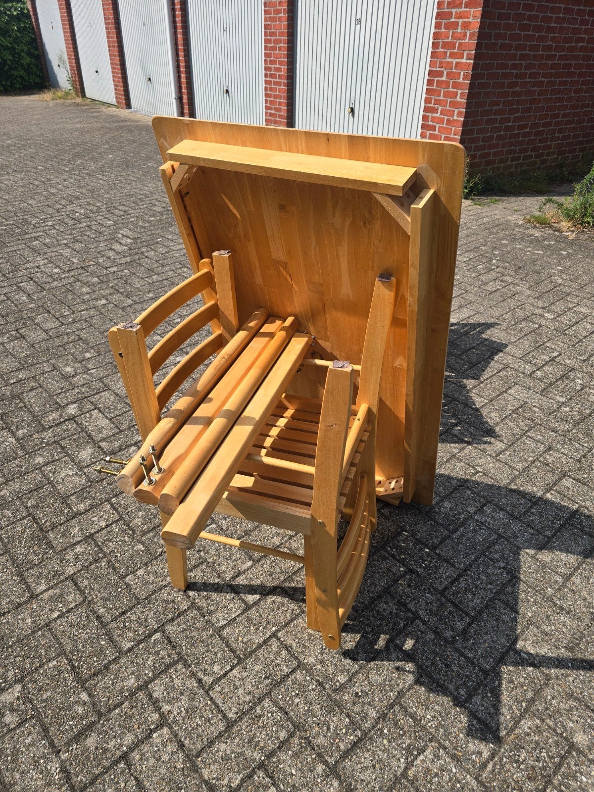 belle table avec 4 chaises, Maison & Meubles, Enlèvement