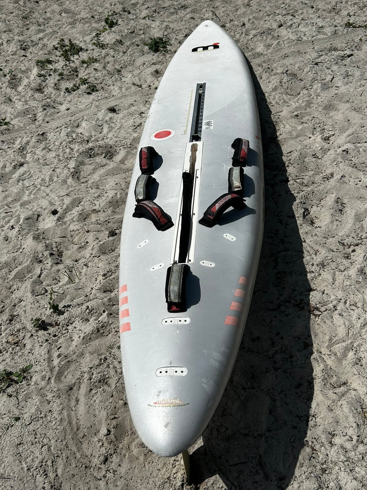 Mistral One Design Olympic board 1996 windsurfplank, Sports nautiques & Bateaux, Planche à voile, Comme neuf, Aileron, Mistral