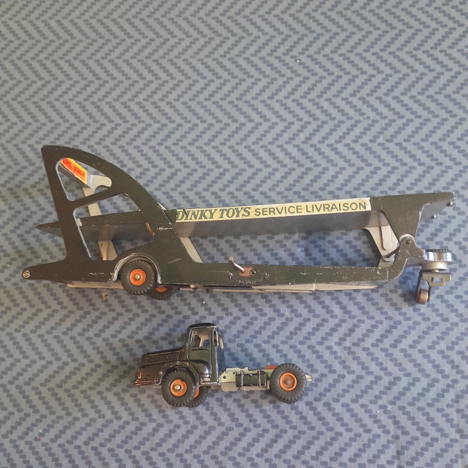 DINKY SUPERTOYS FRANCE* N 39 + 39A *TRANSPORT EN VOITURE UN, Enlèvement, Utilisé, Bus ou Camion, Dinky Toys