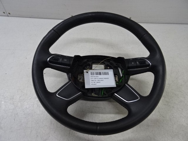 VOLANT DIRECTION Audi Q3 (8UB / 8UG) (01-2011/12-2019), Auto-Union-Straße  1,
85057  Ingolstadt, DE, Info@audi.de, Audi, Utilisé