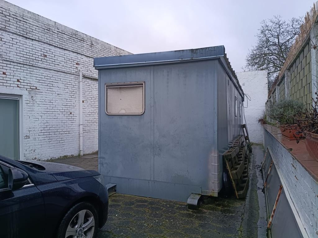 Container bureau, Ophalen