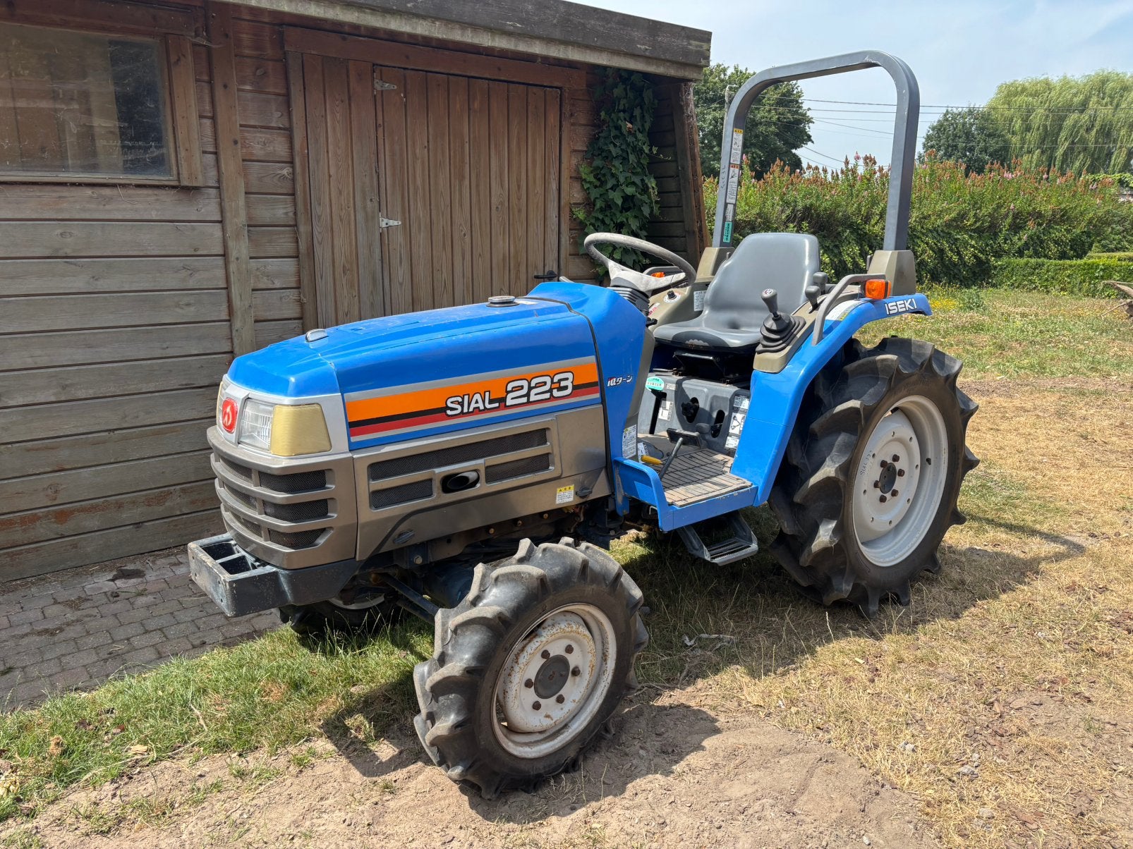 Minitractor iseki sail 223, Articles professionnels, Agriculture | Tracteurs, jusqu'à 2500, Autres marques, jusqu'à 80 ch, Utilisé