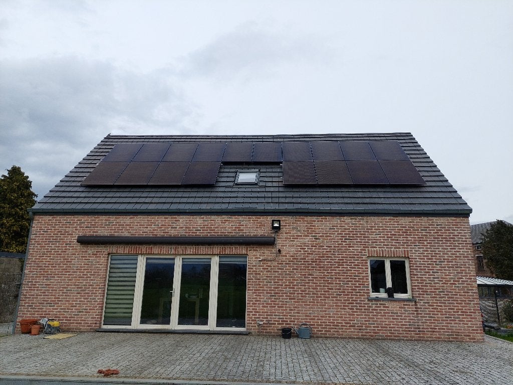 Installation photovoltaïque avec batteries, Doe-het-zelf en Bouw, Zonnepanelen en Toebehoren, Ophalen of Verzenden