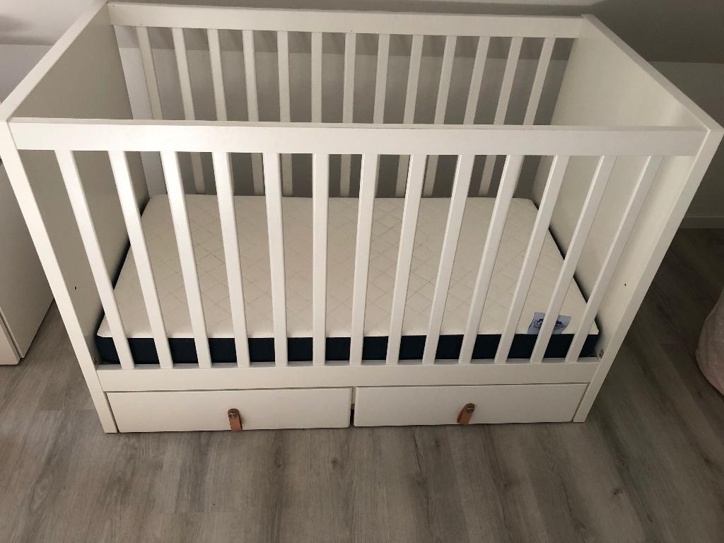 Stuva BED + Matras & toebehoren, Kinderen en Baby's, Ophalen, Gebruikt, Matras