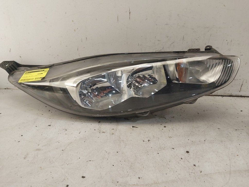 PHARE / OPTIQUE AVANT DROIT Ford Fiesta 6 (JA8), Henry-Ford-Straße  1
50735  Köln, DE, Ford-Werke GmbH, Kunden@ford.com, Ford