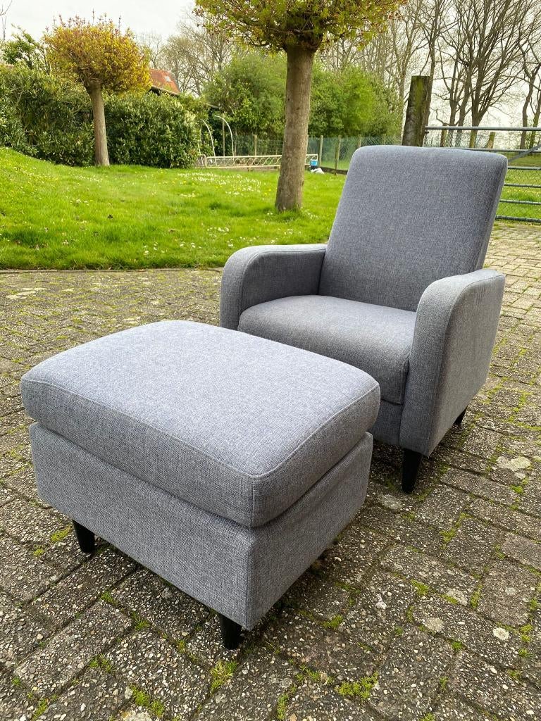 Fauteuil/chaise avec pouf/pouf en tissu, Maison & Meubles, Canapés | Repose-pieds & Poufs, Utilisé, 50 à 75 cm, 50 à 75 cm, Autres formes