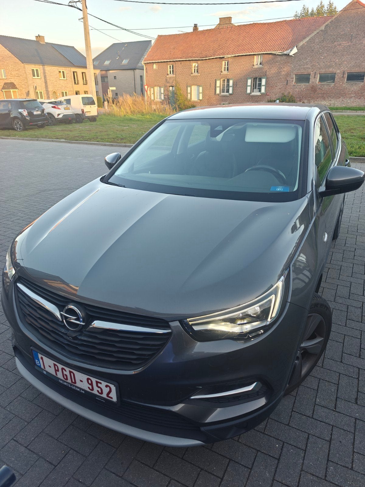 Opel Grandland x hybride 1.6, Autos, Cuir, Euro 6, Entretenue par le concessionnaire, Noir