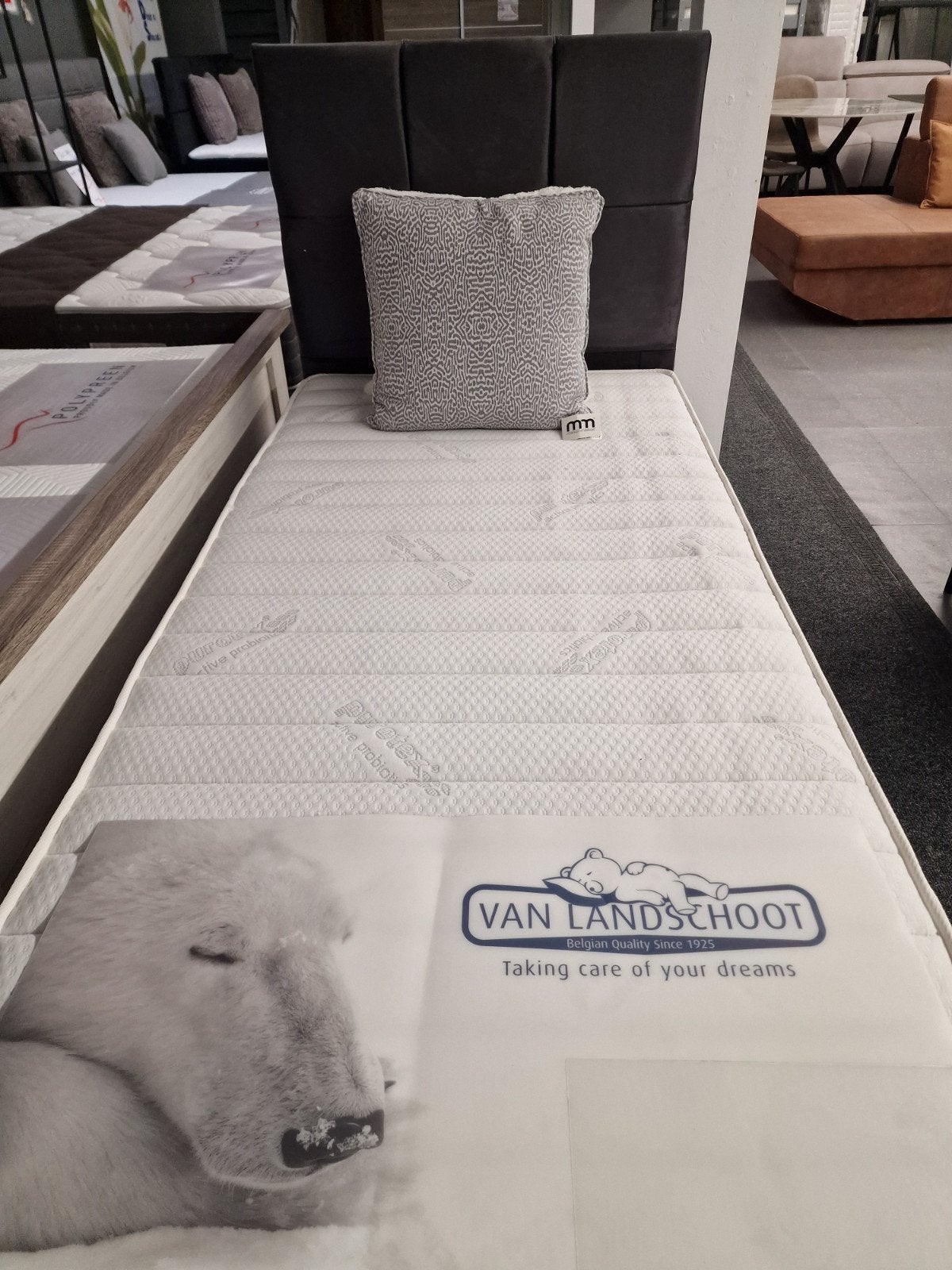 boxspring met opbergruimte 499 €, Enlèvement