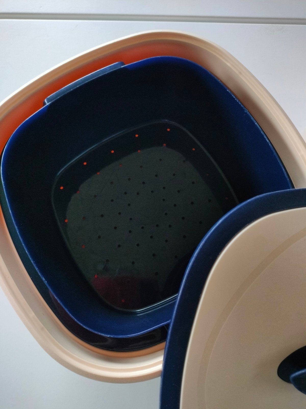 Tupperware, Maison & Meubles, Rouge, Enlèvement ou Envoi, Avec couvercle, Boîte de conservation