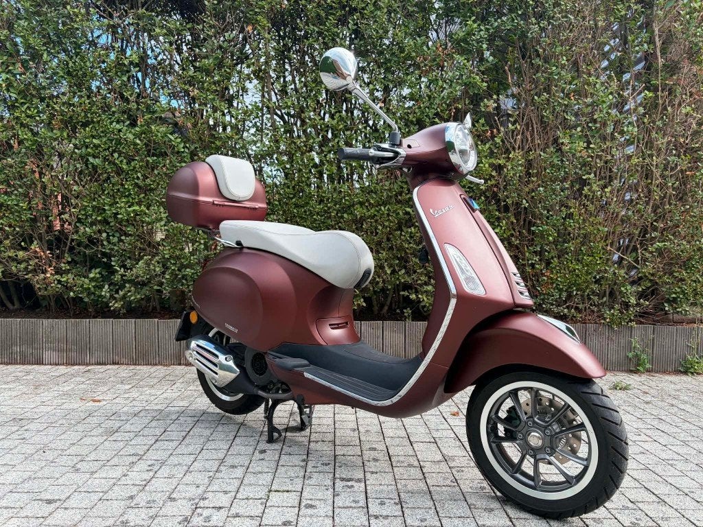 Occasie Vespa Primavera 125 50th Anniversary, Scooter, Occasion, Bedrijf, 125 cc