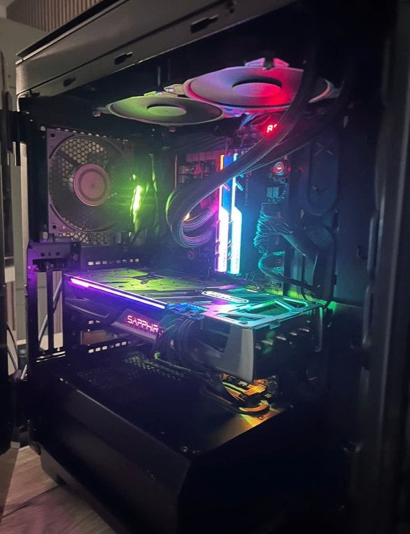 Zelfbouw Gaming PC | 3700X | 5700XT, Computers en Software, Ophalen, Gebruikt, Custom Gaming Pc, AMD Ryzen 7