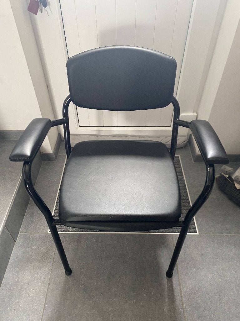 Chaise percée - HMS - VILGO, Enlèvement, Comme neuf