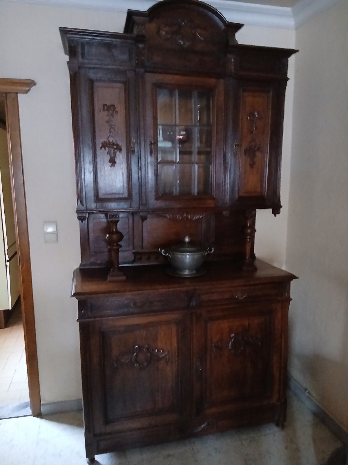 2x identieke antieke buffetkasten, Antiek en Kunst, Ophalen