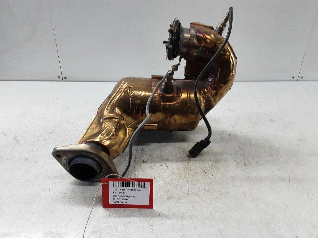CATALYSEUR Mercedes-Benz A (177.0) (A2474902304), Mercedes-Benz, Mevr. I. Hauben, Utilisé, Rue de l'Espoir 34 34
4030  GRIVEGNÉE, BE