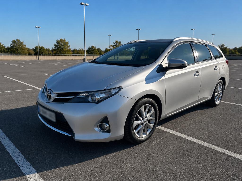 Goede Toyota Auris 1.4 diesel al blanco gekeurd, Autos, Toyota, Achat, Boîte manuelle, 5 portes, Particulier