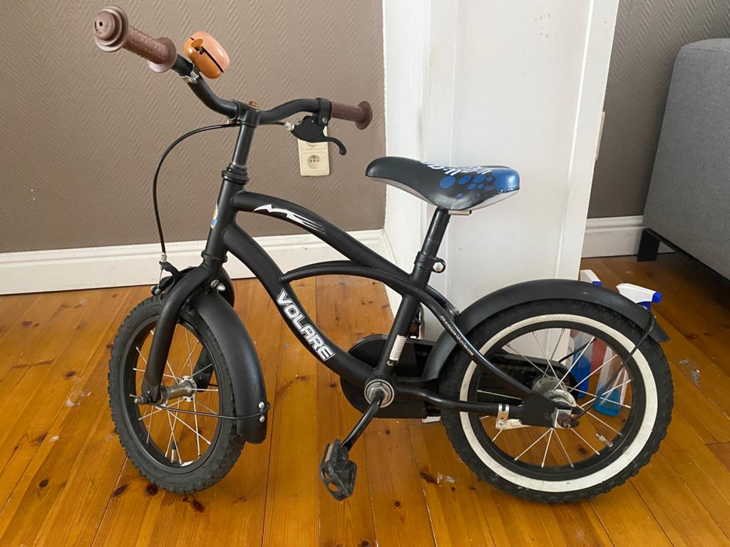 Kinderfiets Volare black cruiser, Fietsen en Brommers, Fietsen | Kinderfietsjes, Gebruikt, Terugtraprem, Ophalen