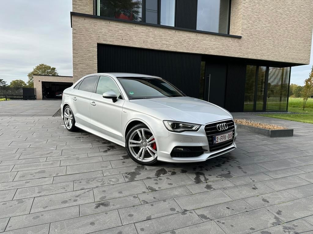 Audi A3 2.0TDI 3x S-Line + Sportpakket, Auto's, Voorwielaandrijving, 4 deurs, 4 cilinders, Leder en Stof