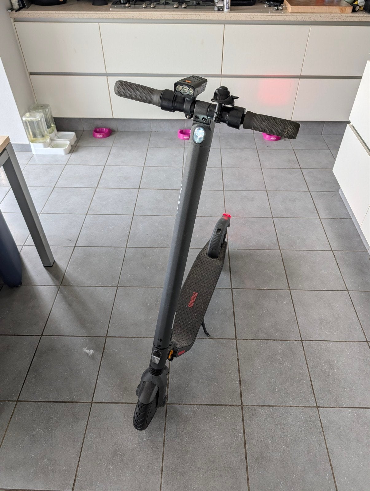 Ninebot E25E e-step, Fietsen en Brommers, Ophalen of Verzenden, Gebruikt, Elektrische step (E-scooter), Segway ninebot