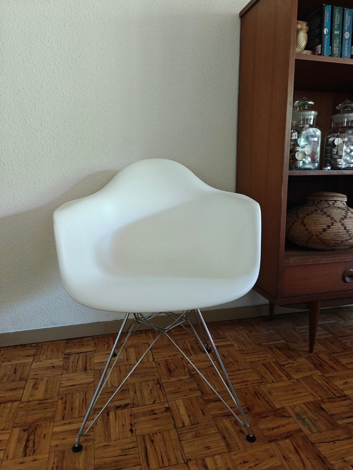 Kuipstoel – Witte Designstoel met Chroom, Ophalen
