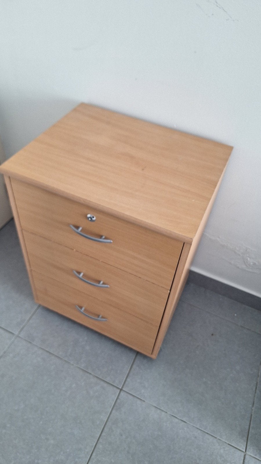 Kastje te koop, Maison & Meubles, Armoires | Meubles ordinateur, Enlèvement