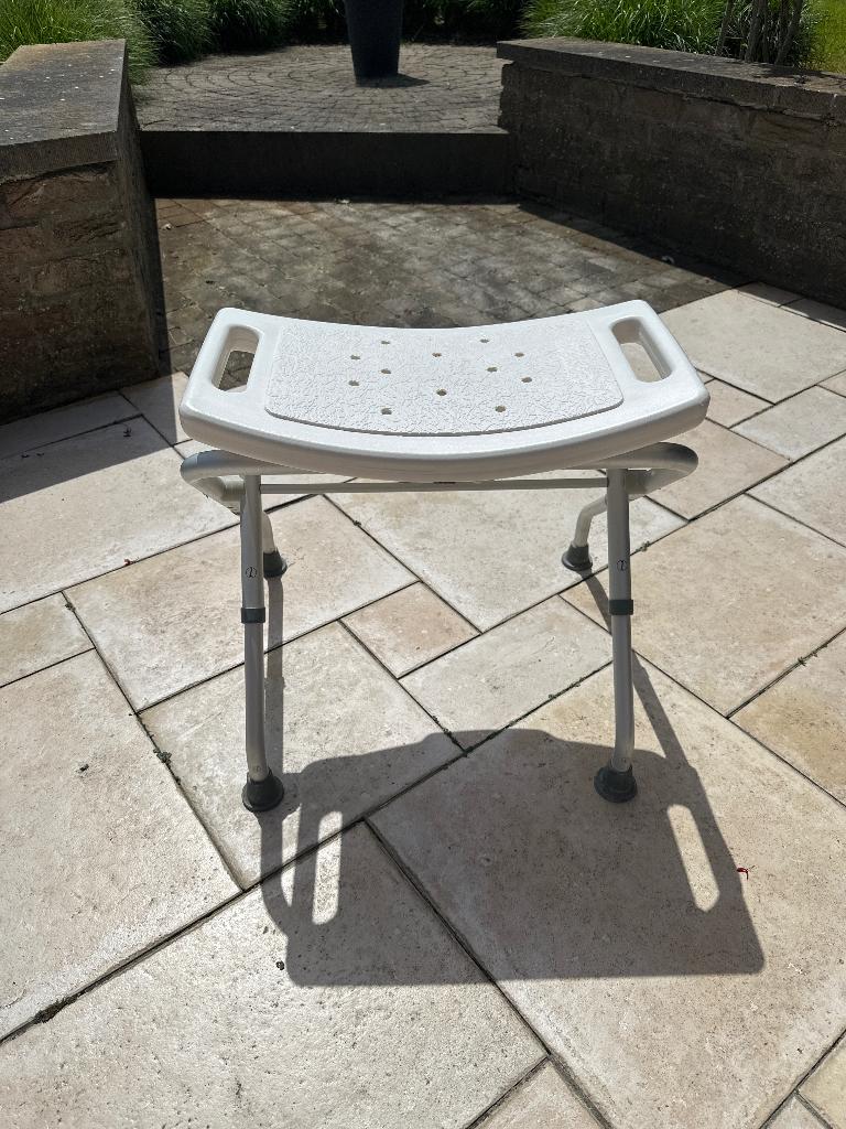 Tabouret pour douche, Enlèvement, Utilisé