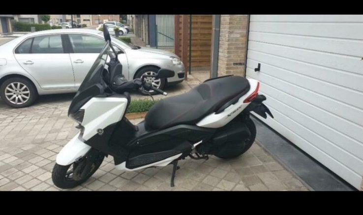 Xmax 125 tout d'origine niquel, 125 cm³, Comme neuf, Enlèvement, Essence