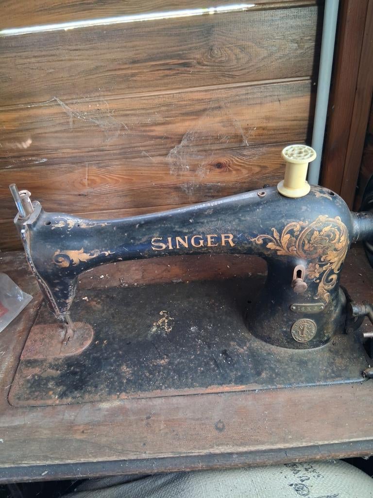 Oude singer naaimachine, Antiek en Kunst, Ophalen