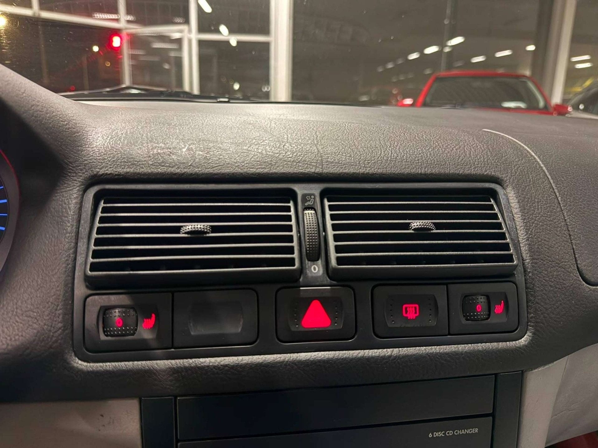 Volkswagen Golf Volkswagen Golf IV 1.9TDI 66kW Euro 3, Auto's, Gebruikt, Golf, 1896 cc, https://public.car-pass.be/vhr/ac0474f8-84ab-4b77-91b4-a9e1620fdeac