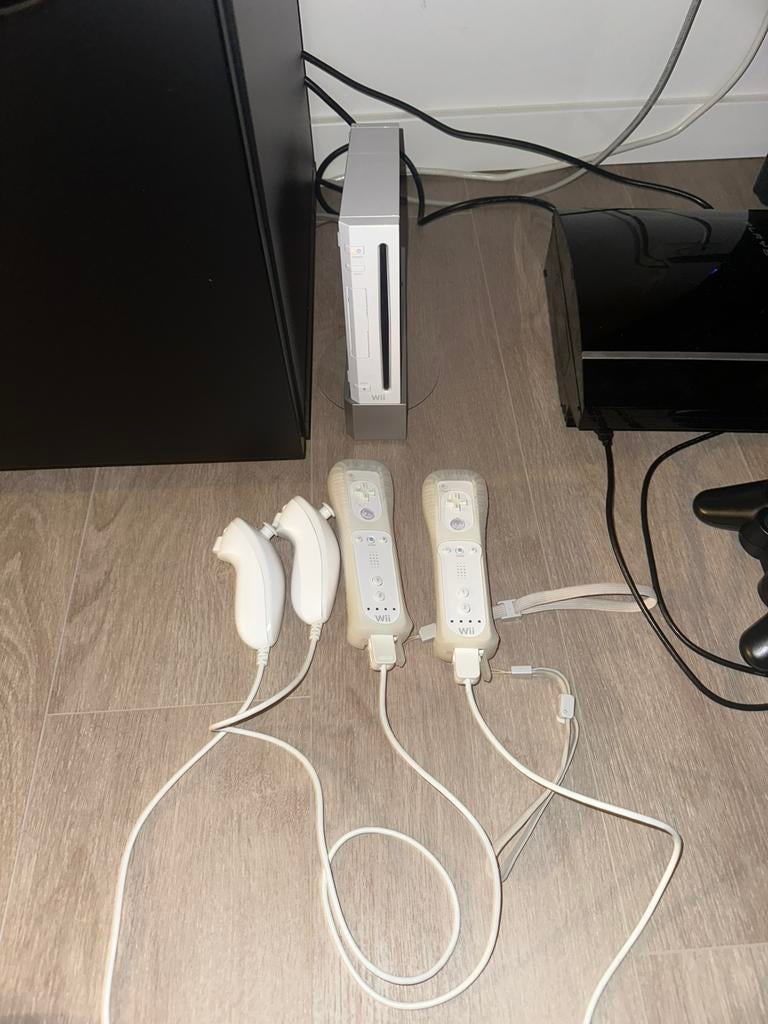 Omgebouwde Nintendo Wii – Compleet pakket met extra’s!, Ophalen, Zo goed als nieuw