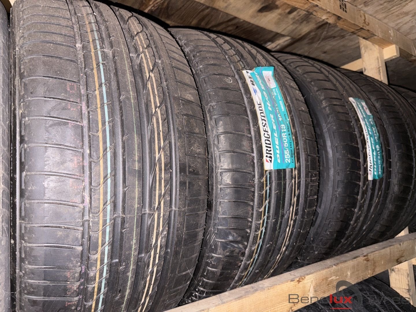 nieuw 255/50R19 Bridgestone RFT 255/50 R19 255/50/19 2555019, Auto-onderdelen, Banden en Velgen, 19 inch, 255 mm, -, -