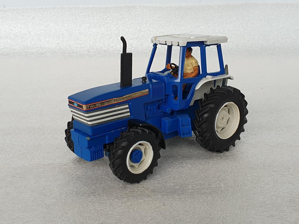 Britains: Ford TW-35, Hobby & Loisirs créatifs, Voitures miniatures | 1:32, Enlèvement ou Envoi, Utilisé, Tracteur et Agriculture