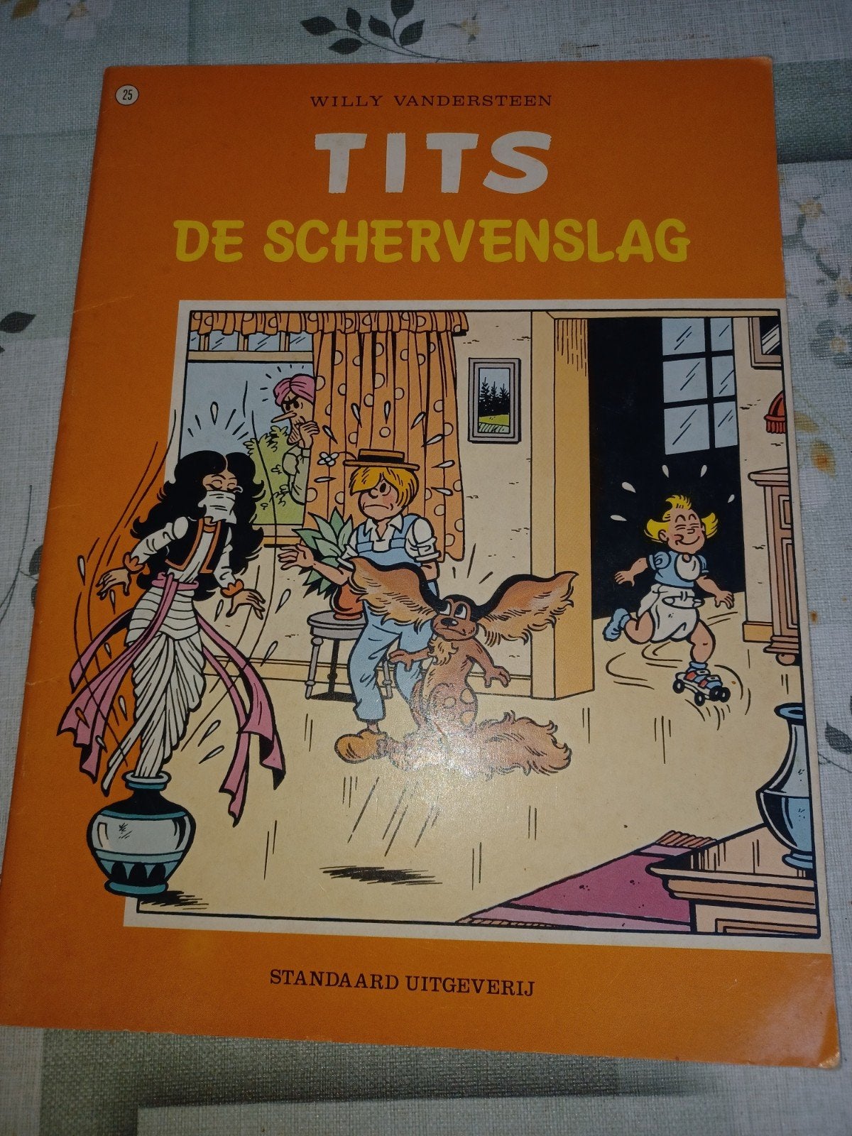 Tits  nr 25/  de schervenslag. D 1984., Boeken, Stripverhalen, Ophalen of Verzenden