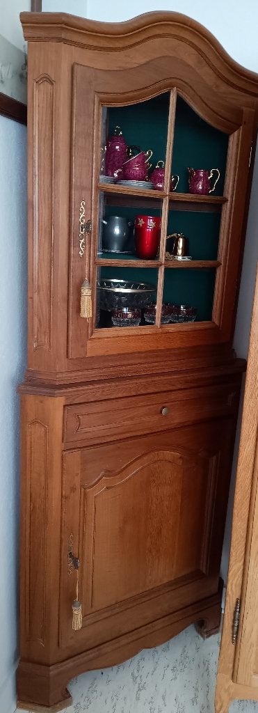 Hoekkast vitrine antieke stijl, Ophalen, Gebruikt