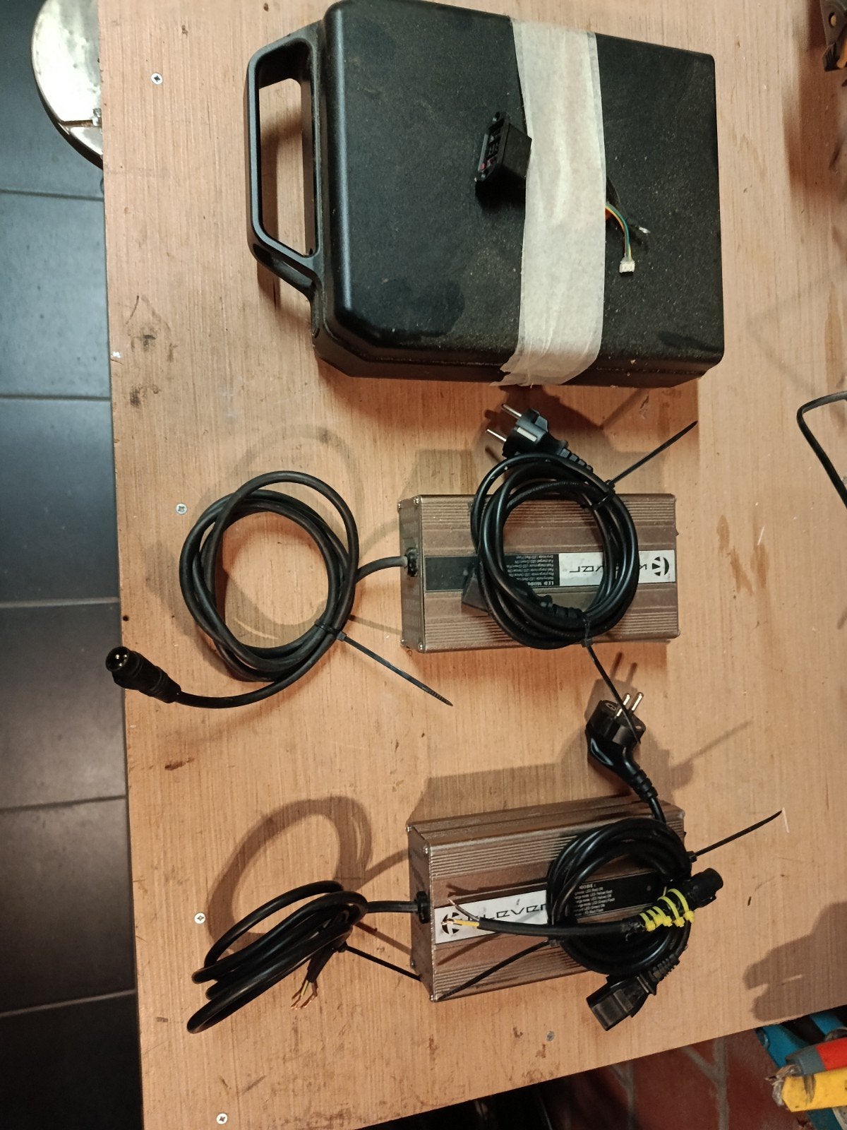 klever defecte laders en defecte batterij., Enlèvement, Utilisé, Autres marques