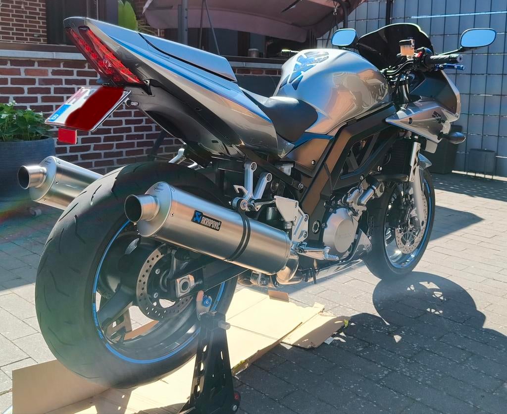 2006 SUZUKI CONTRE 1000 S  !!! 14700 km !!!, Motos, Permis Moto A, Plus de 35 kW, 2 cylindres, 996 cm³